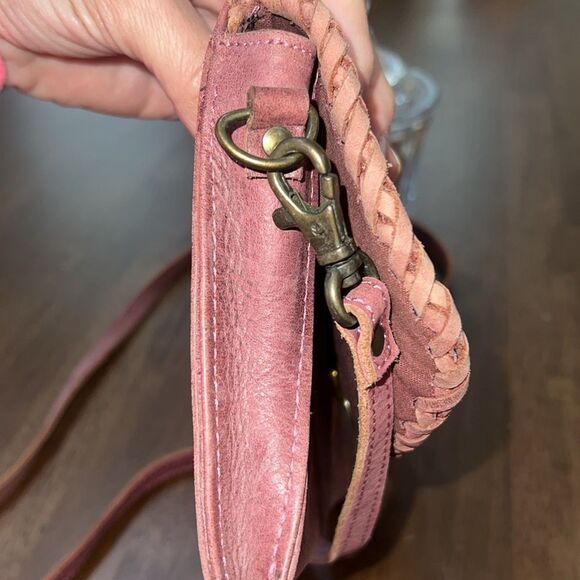 Idyllwind Miranda Lambert Mauve Studded Leather Crossbody Shoulder Bag Purse - Picture 4 of 11